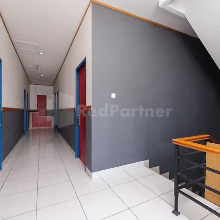 Ian Hotel Jaksa Mitra Reddoorz Jakarta Exteriör bild