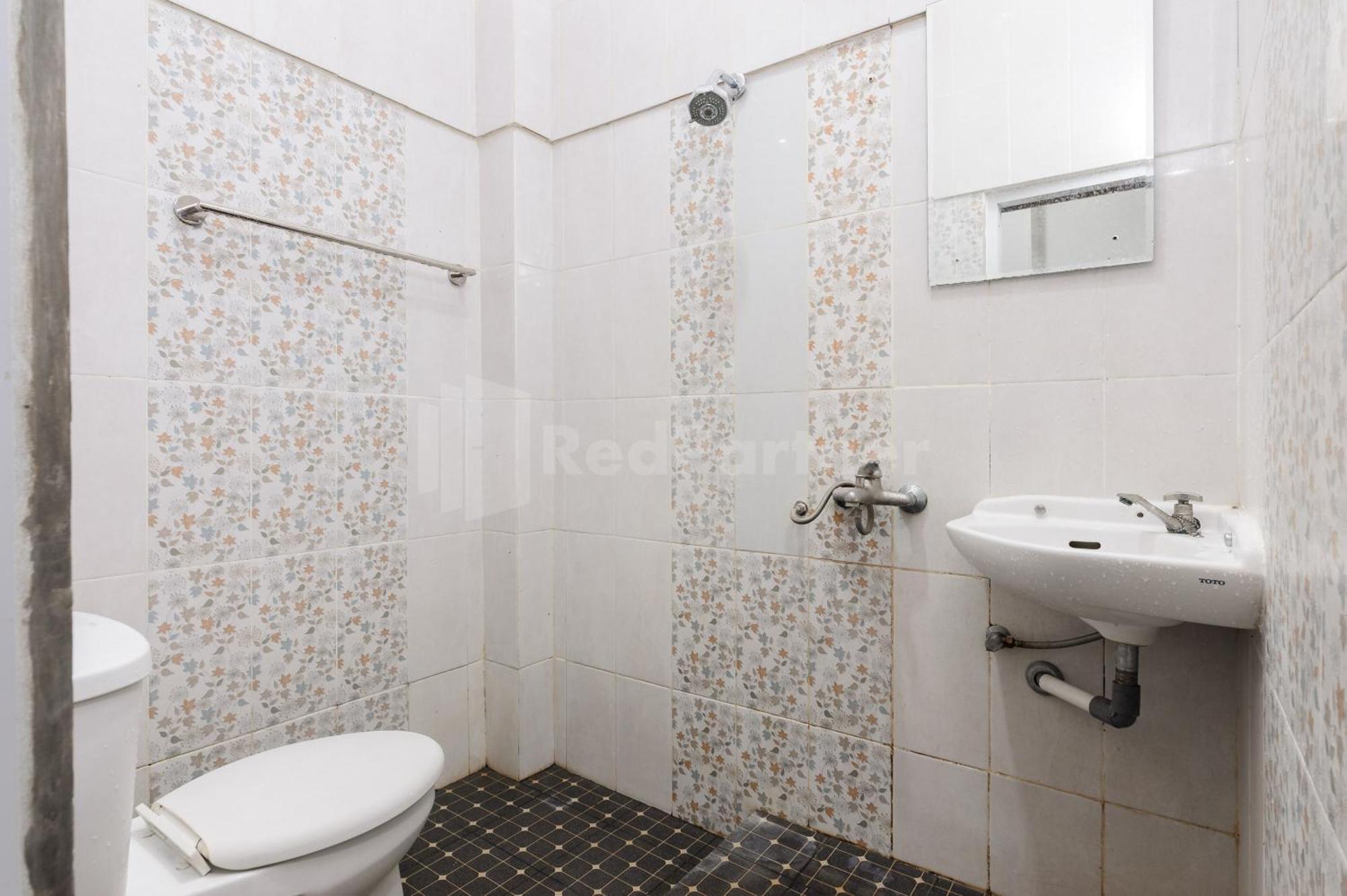 Ian Hotel Jaksa Mitra Reddoorz Jakarta Exteriör bild