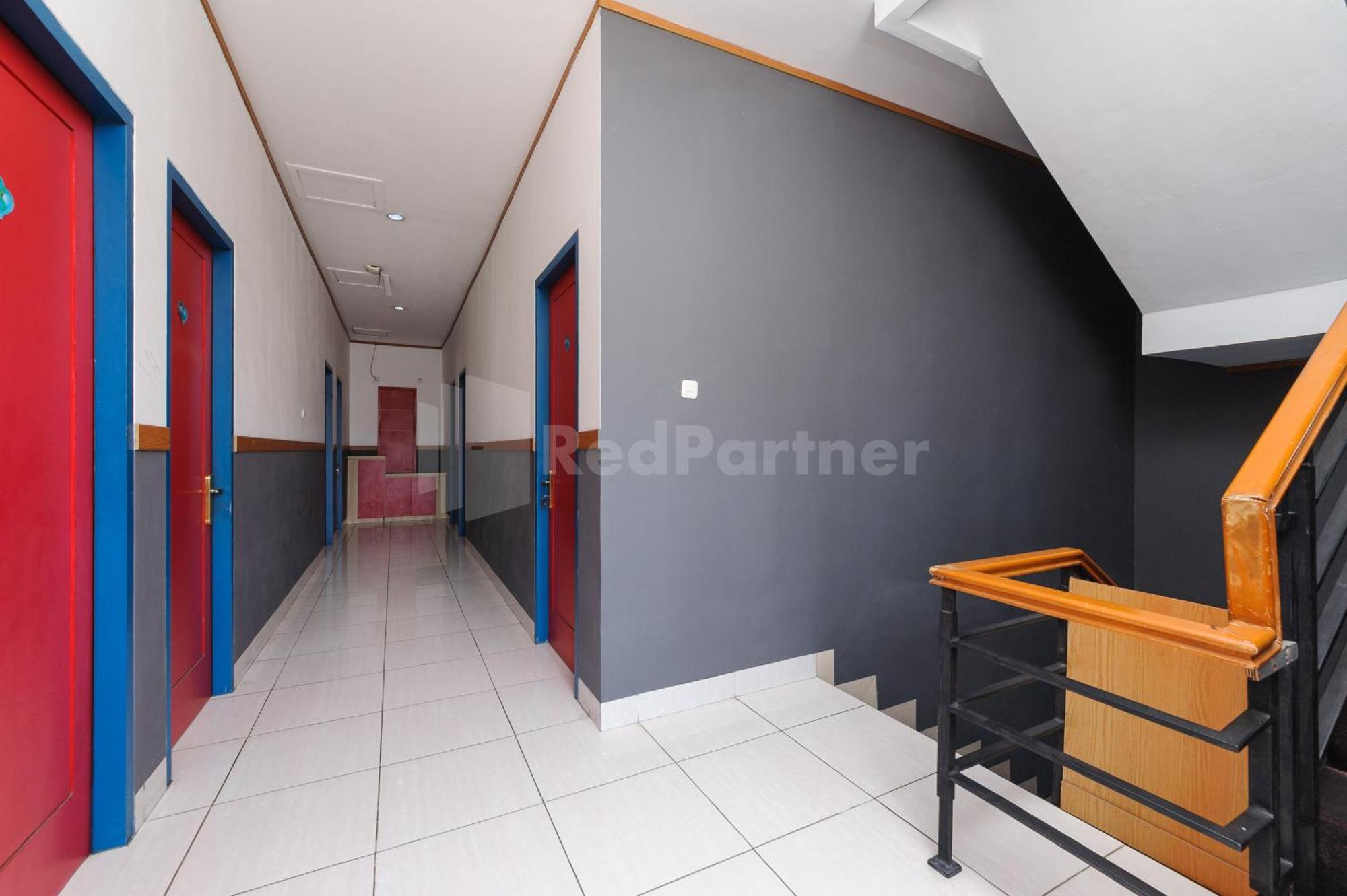 Ian Hotel Jaksa Mitra Reddoorz Jakarta Exteriör bild