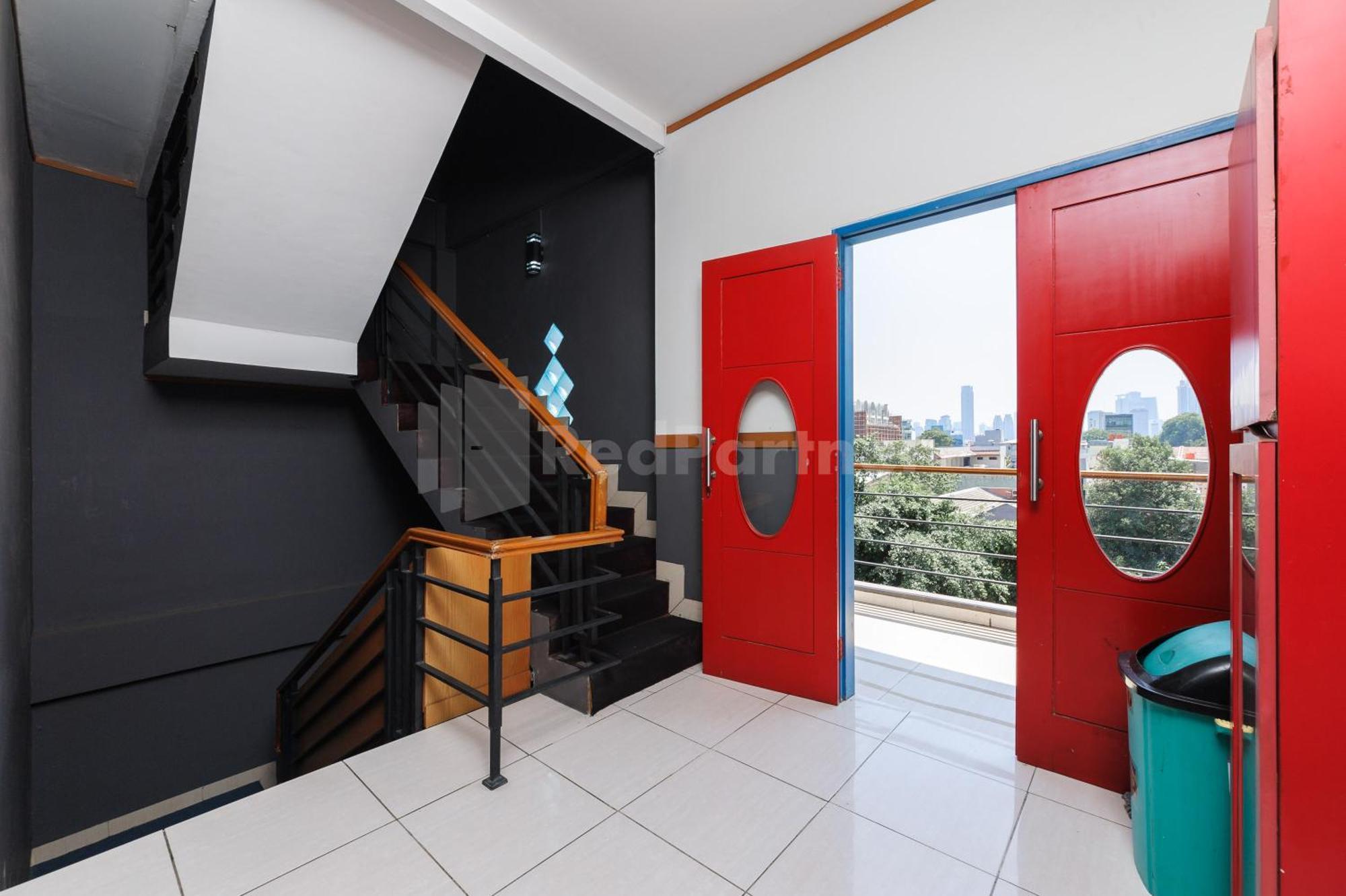 Ian Hotel Jaksa Mitra Reddoorz Jakarta Exteriör bild